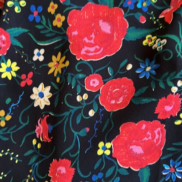 Jcrew size 2 dress with button front closure, ruffled hem and sleeves - Picture 3 of 4